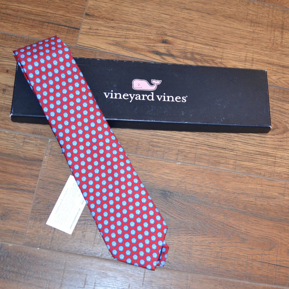 Vineyard Vines 100% Silk Tie NWT